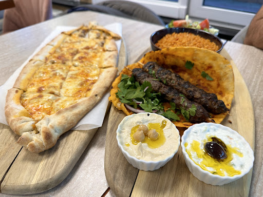 Photo of B Beirut Meza,Catering & Sweets - Hallonbergsplan 12, 174 52 Sundbyberg